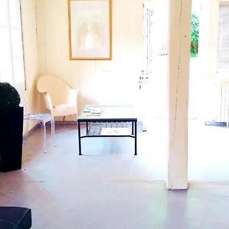 Villa with 4 bedrooms in Saint-Cernin-de-l'Herm, with private pool, furnished garden and WiFi Vakantiehuis Saint-Cernin-de-lʼHerm
