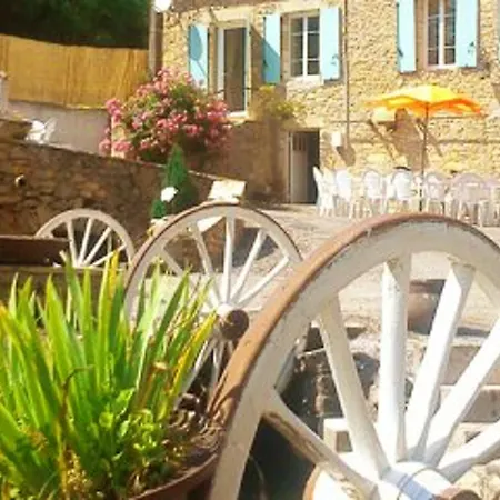 Villa with 4 bedrooms in Saint-Cernin-de-l'Herm, with private pool, furnished garden and WiFi Vakantiehuis Saint-Cernin-de-lʼHerm